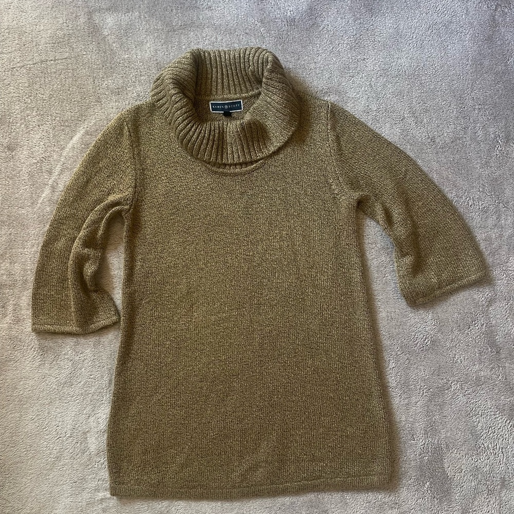 Karen Scott  cowl neck